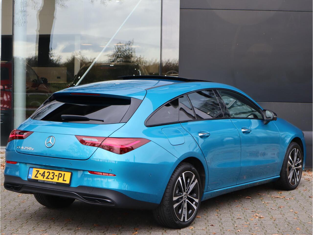 Mercedes-Benz Cla Shooting Brake 250 e Star Edition Luxury Line | Panoramadak | Trekhaak | Rijassistentie | Memory Seats | 360 Camera