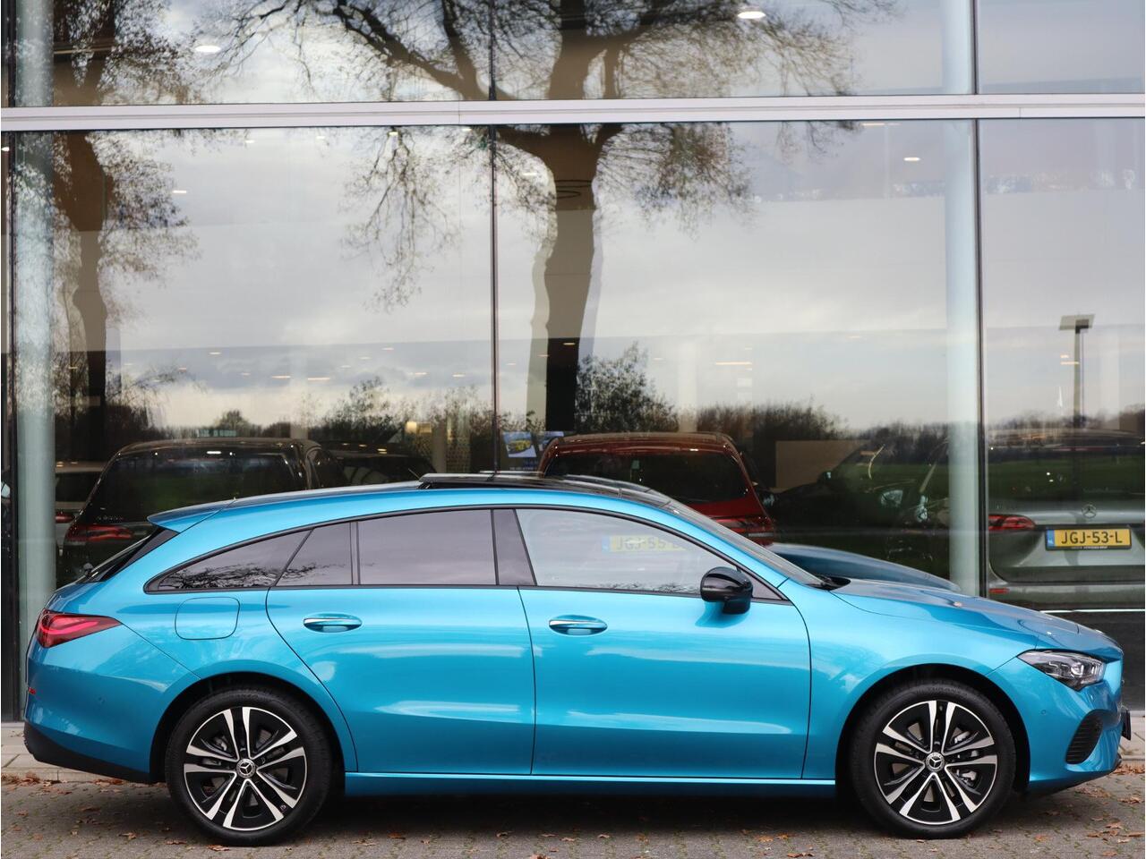 Mercedes-Benz Cla Shooting Brake 250 e Star Edition Luxury Line | Panoramadak | Trekhaak | Rijassistentie | Memory Seats | 360 Camera