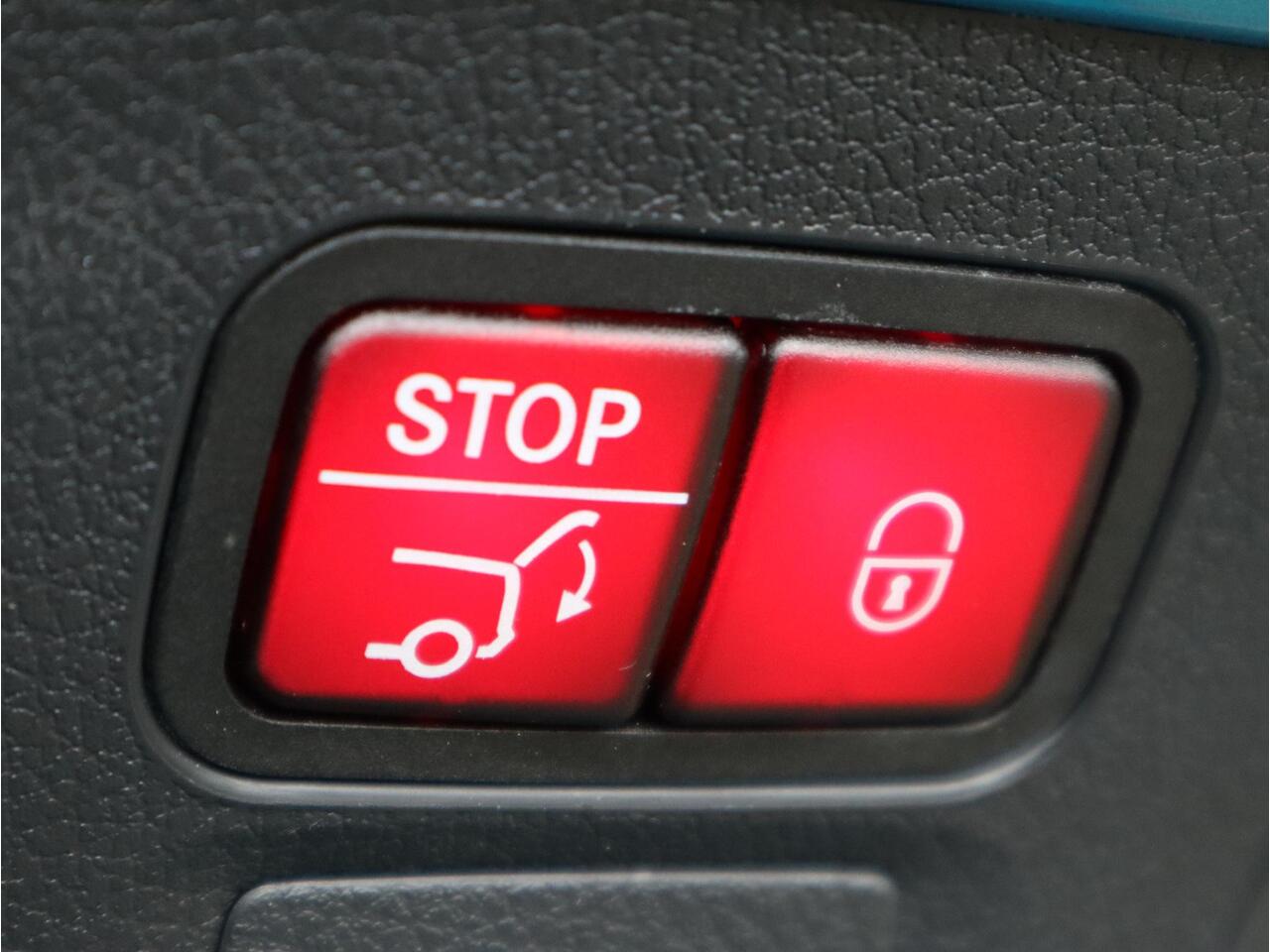 Mercedes-Benz Cla Shooting Brake 250 e Star Edition Luxury Line | Panoramadak | Trekhaak | Rijassistentie | Memory Seats | 360 Camera