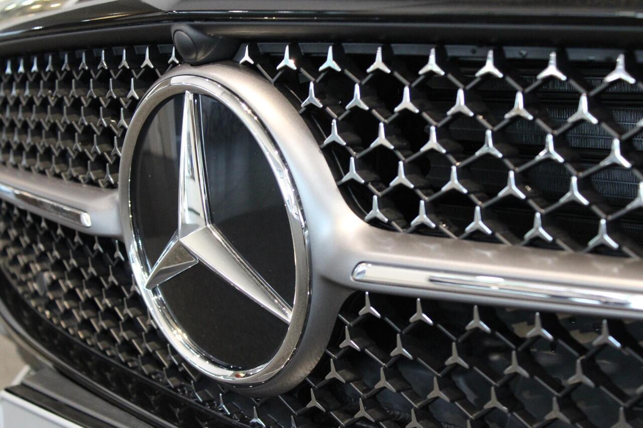 Mercedes-Benz Cla Shooting Brake 200 AMG Line Panorama dak | Trekhaak