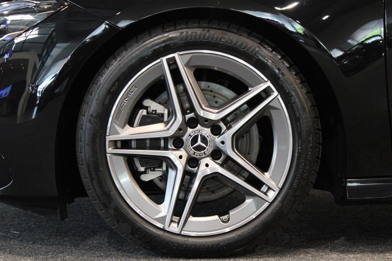 Mercedes-Benz Cla Shooting Brake 200 AMG Line Panorama dak | Trekhaak