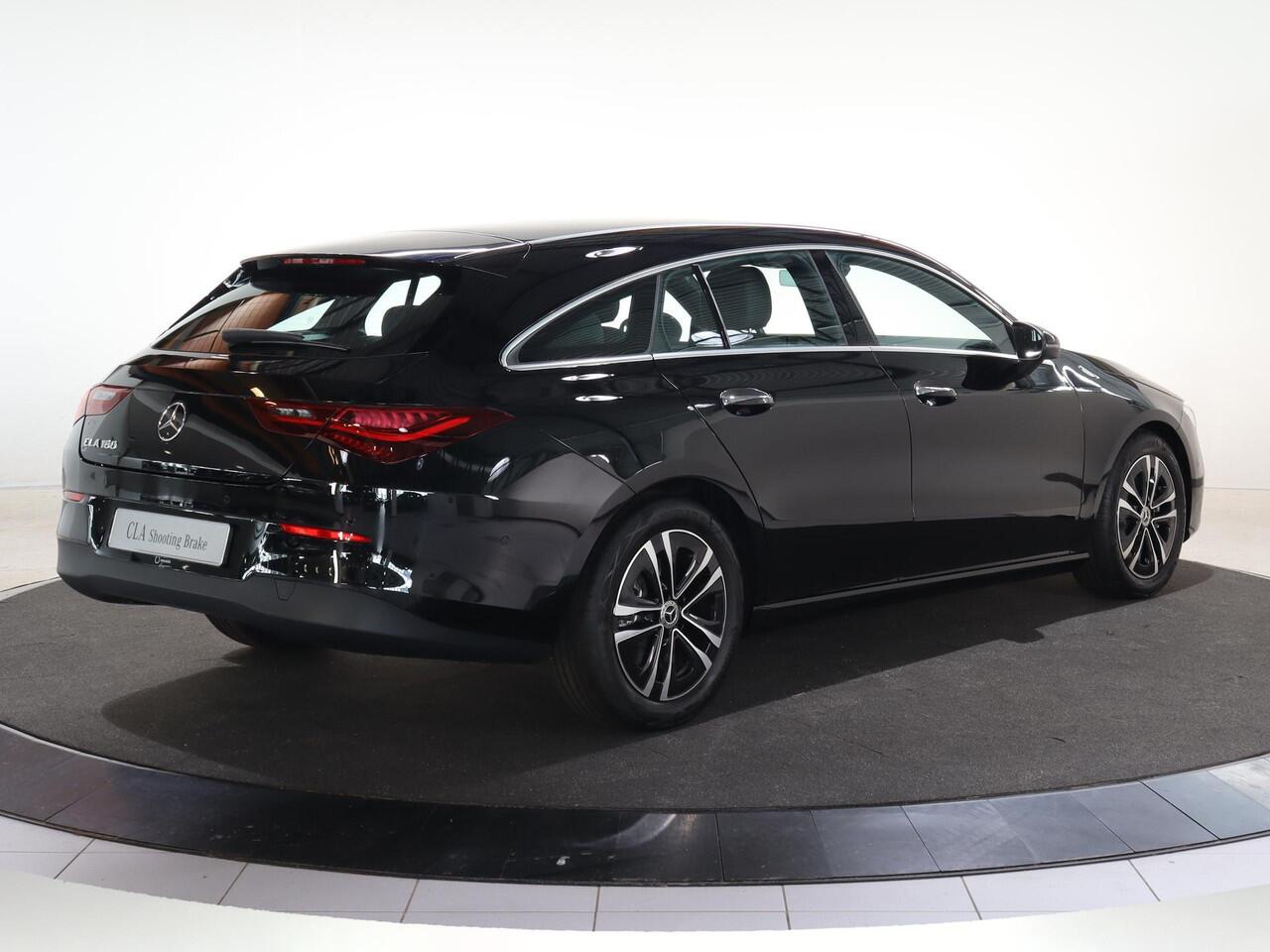 Mercedes-Benz Cla Shooting Brake 180 Star Edition | Dodehoekassistent | Achteruitrijcamera | Multibeam LED koplampen