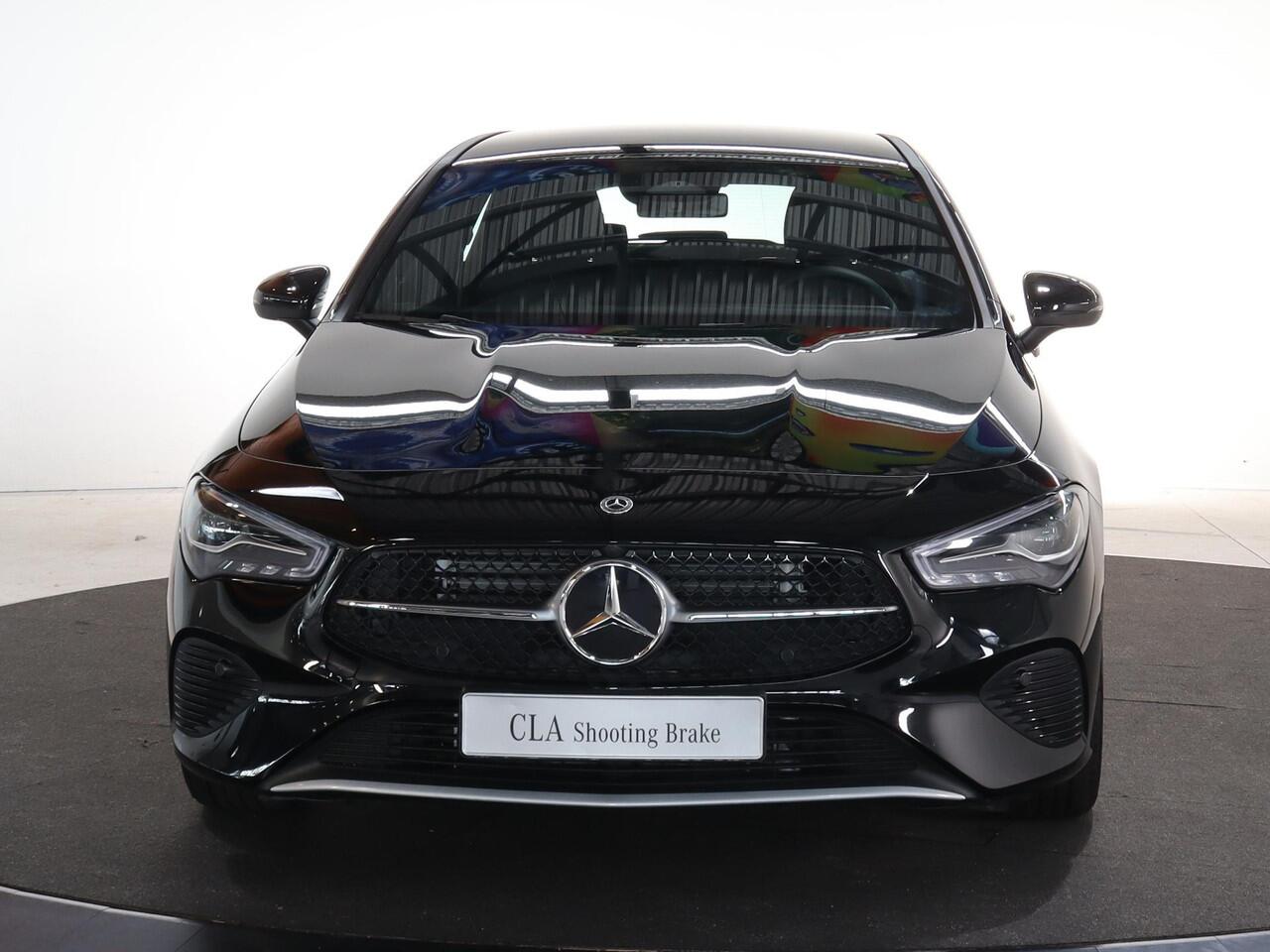 Mercedes-Benz Cla Shooting Brake 180 Star Edition | Dodehoekassistent | Achteruitrijcamera | Multibeam LED koplampen