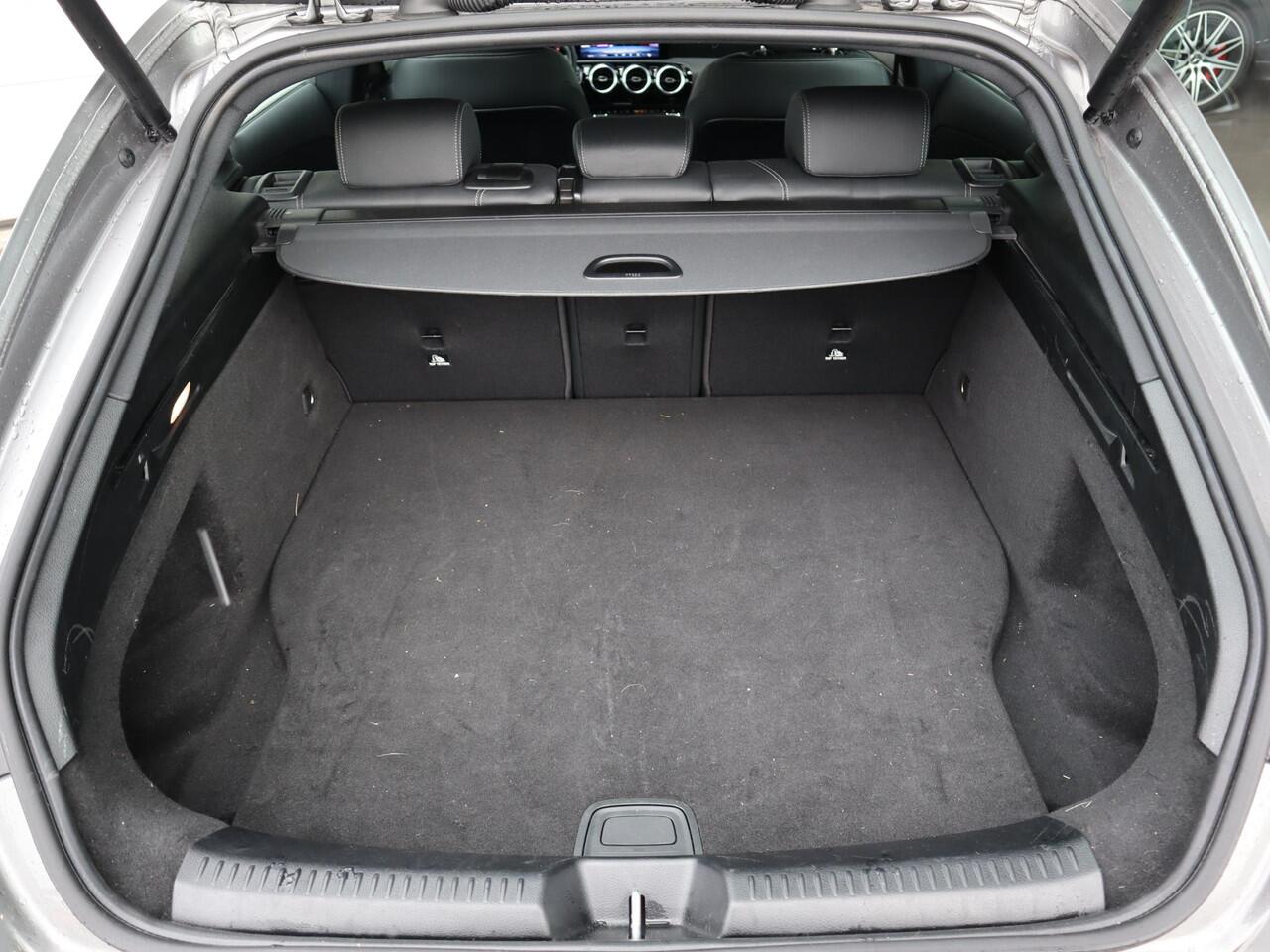 Mercedes-Benz Cla Shooting Brake 250 e Star Edition