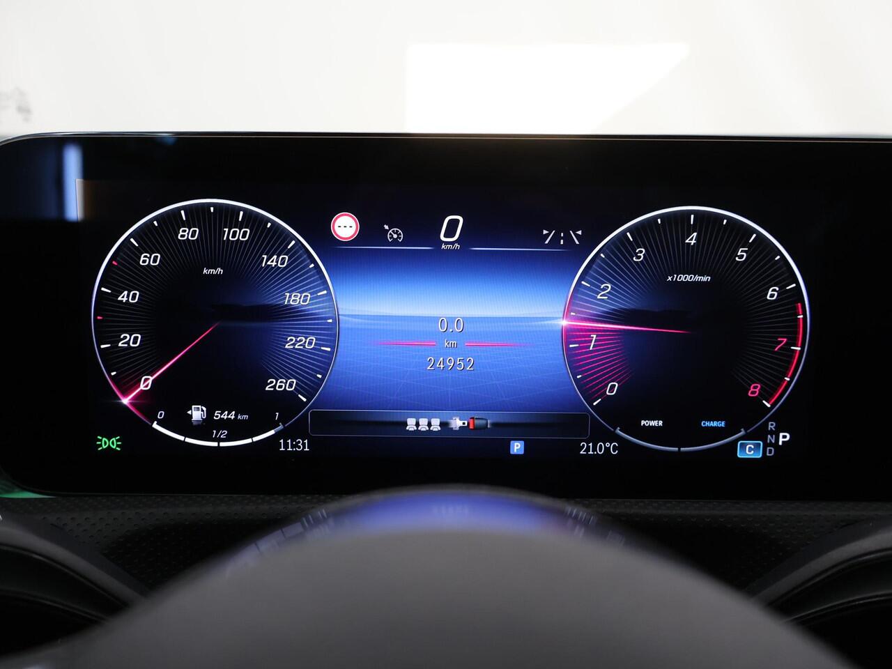 Mercedes-Benz Cla Shooting Brake 180 Star Edition Luxury line | Camera | Panoramadak | Stoelverwarming |