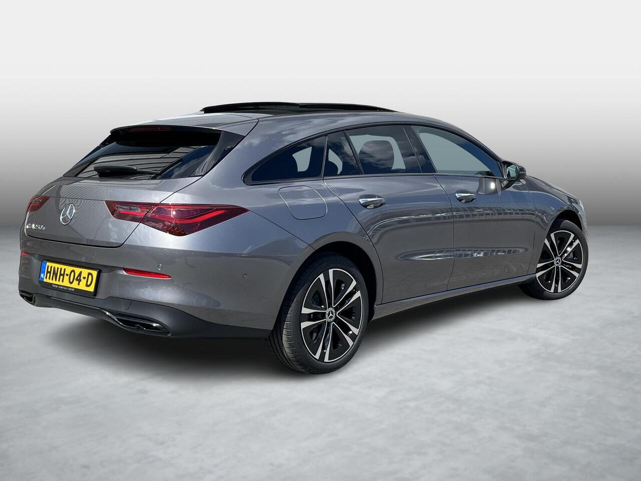 Mercedes-Benz Cla Shooting Brake 250 e Star Edition Luxury | Panoramadak | Nightpakket | MULTIBEAM LED | Dodehoekassistent | Sfeerverlichting | Stoelverwarming | Apple CarPlay | Android Auto | Achteruitrijcamera