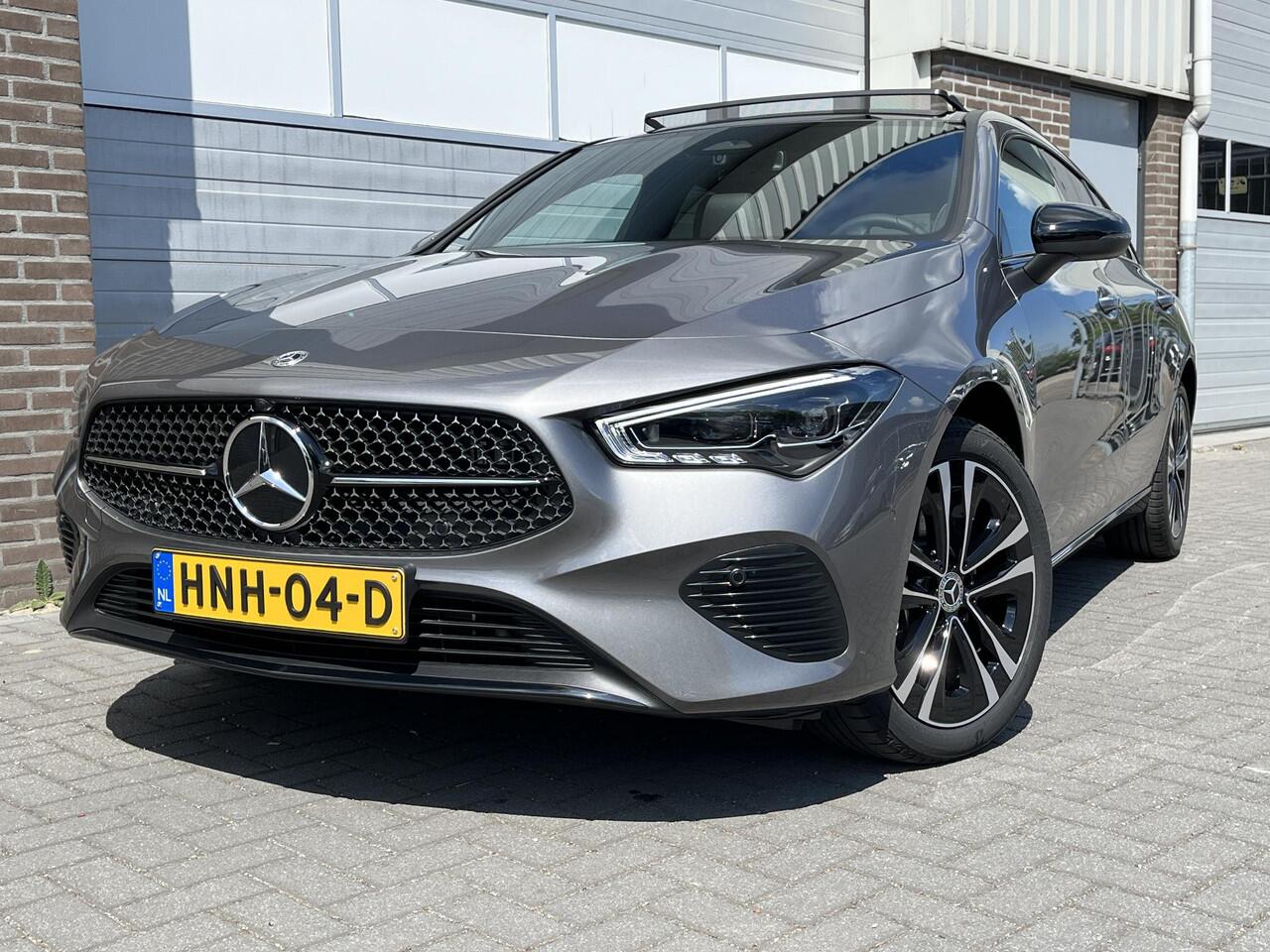 Mercedes-Benz Cla Shooting Brake 250 e Star Edition Luxury | Panoramadak | Nightpakket | MULTIBEAM LED | Dodehoekassistent | Sfeerverlichting | Stoelverwarming | Apple CarPlay | Android Auto | Achteruitrijcamera
