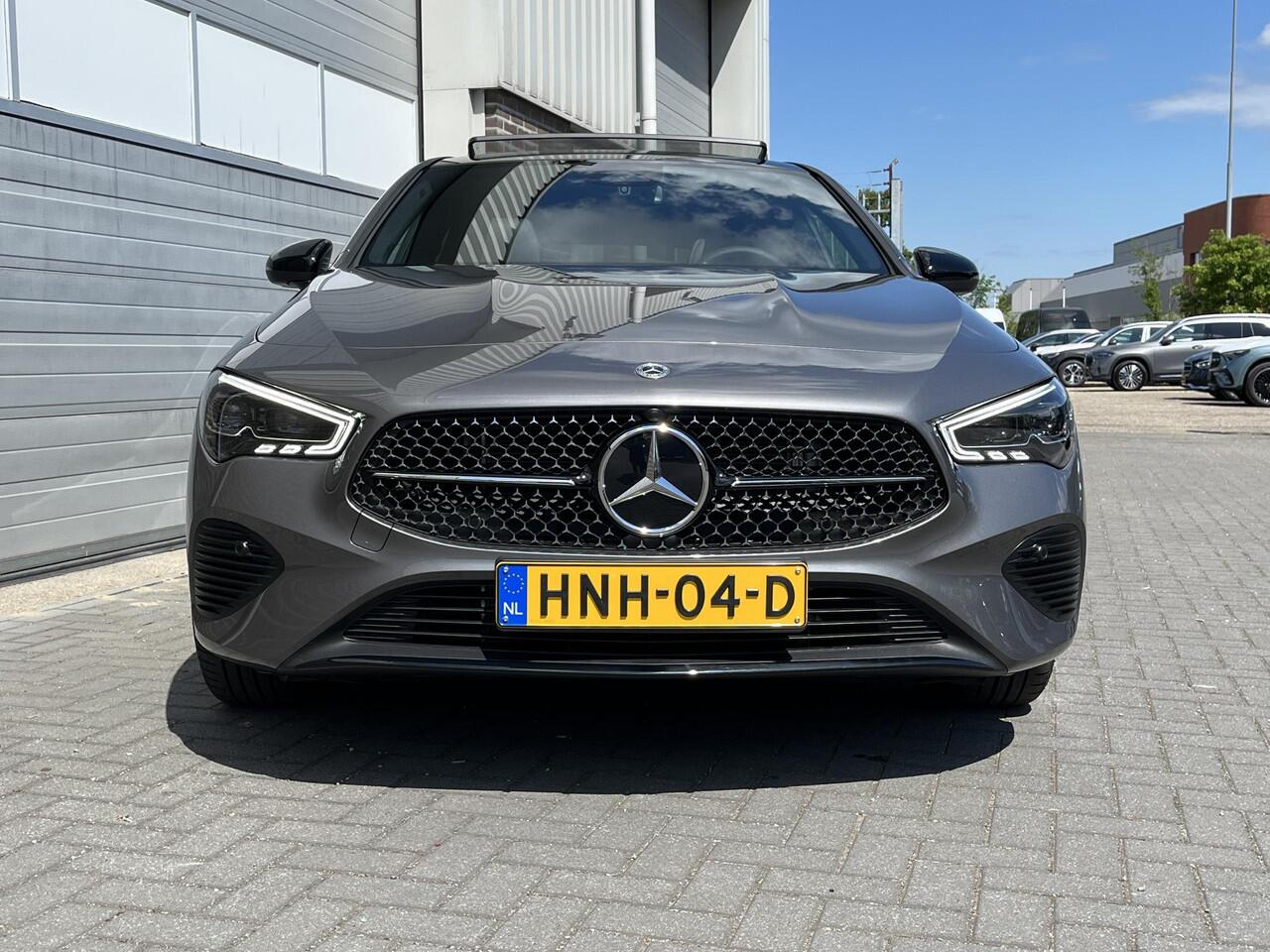 Mercedes-Benz Cla Shooting Brake 250 e Star Edition Luxury | Panoramadak | Nightpakket | MULTIBEAM LED | Dodehoekassistent | Sfeerverlichting | Stoelverwarming | Apple CarPlay | Android Auto | Achteruitrijcamera