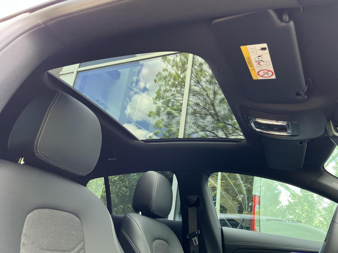 Mercedes-Benz Cla Shooting Brake 250 e Star Edition Luxury | Panoramadak | Nightpakket | MULTIBEAM LED | Dodehoekassistent | Sfeerverlichting | Stoelverwarming | Apple CarPlay | Android Auto | Achteruitrijcamera