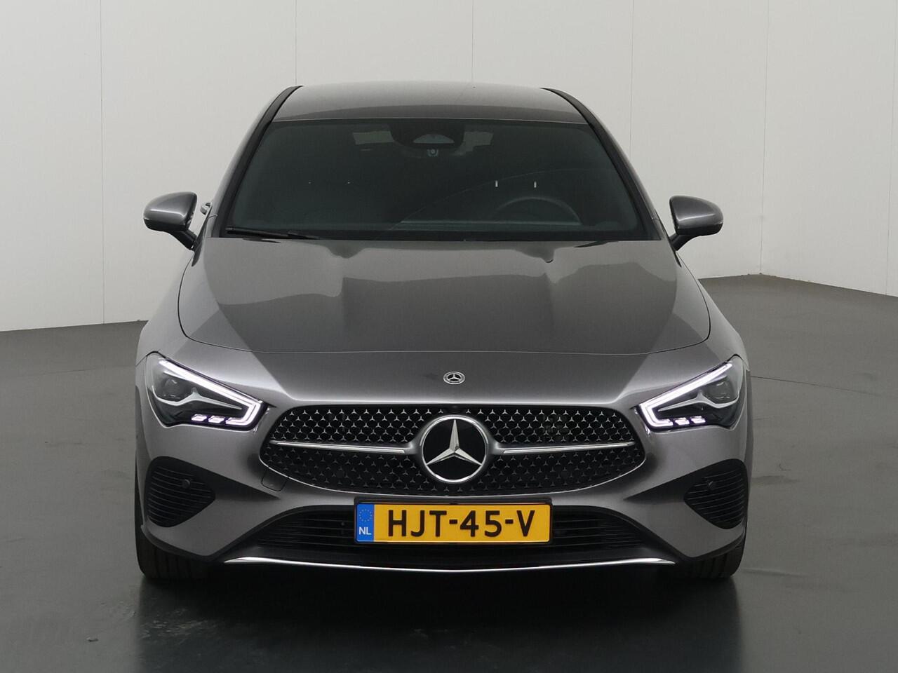 Mercedes-Benz Cla Shooting Brake 250e Star Edition | Easypack - achterklep | Keyless go | Achteruitrijcamera | Stoelverwarming | Sfeerverlichting |