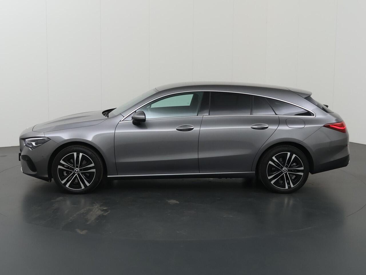 Mercedes-Benz Cla Shooting Brake 250e Star Edition | Easypack - achterklep | Keyless go | Achteruitrijcamera | Stoelverwarming | Sfeerverlichting |