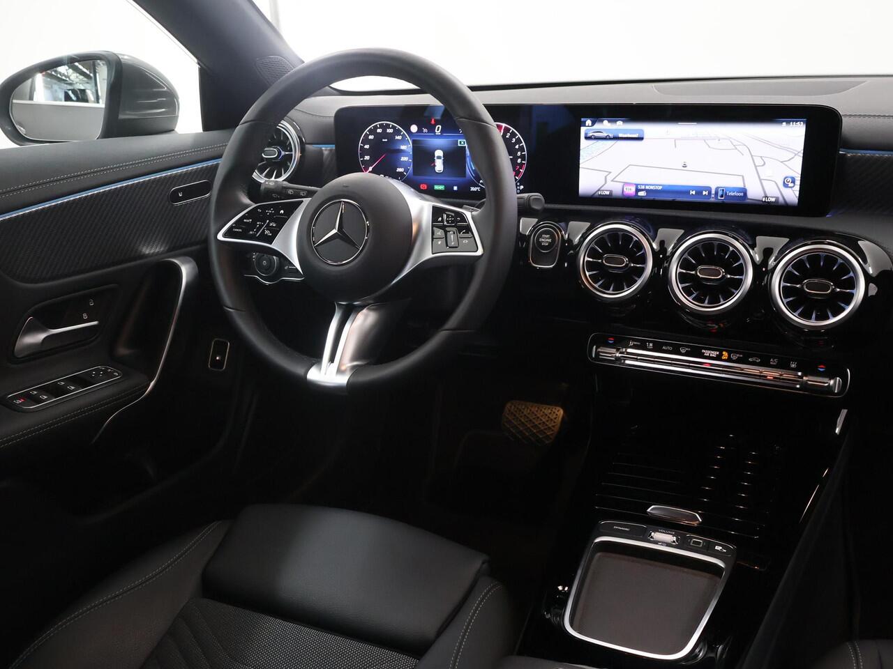 Mercedes-Benz Cla Shooting Brake 250e Star Edition | Easypack - achterklep | Keyless go | Achteruitrijcamera | Stoelverwarming | Sfeerverlichting |