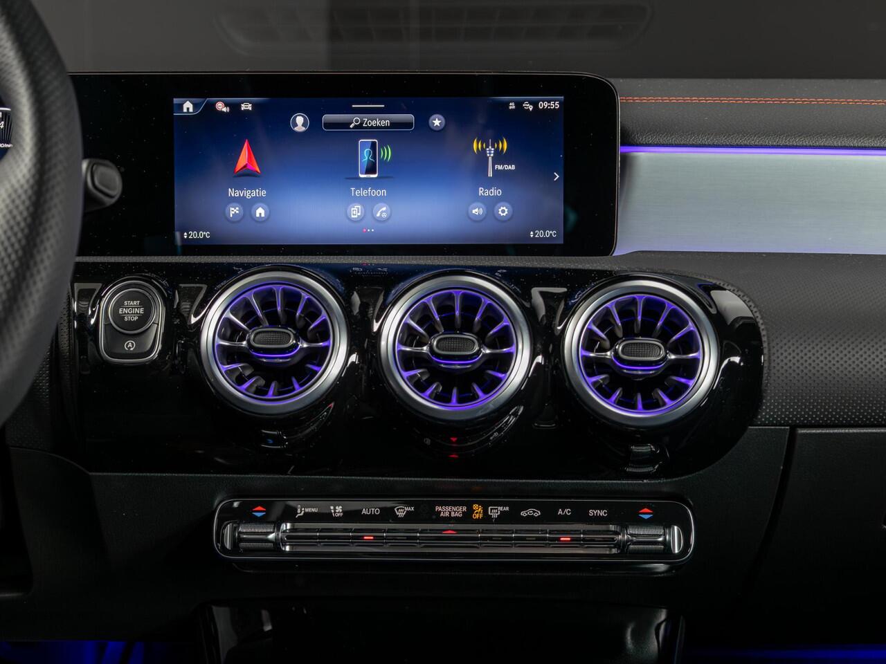 Mercedes-Benz Cla Shooting Brake 180 Star Edition LIMITED Panorama dak