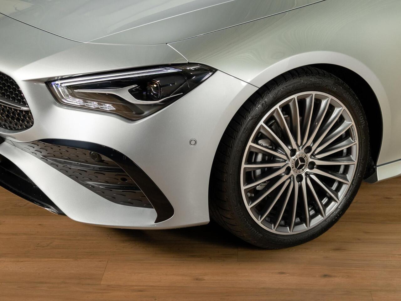 Mercedes-Benz Cla Shooting Brake 180 Star Edition LIMITED Panorama dak