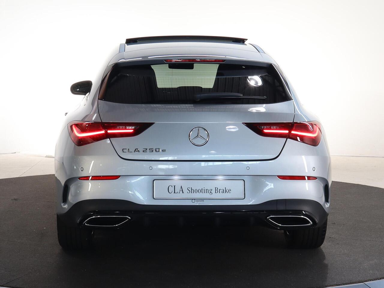 Mercedes-Benz Cla Shooting Brake 250e Business Solution AMG | Night | Panoramadak | Trekhaak | Sfeerverlichting | Parkeercamera | Stoelverwarming |