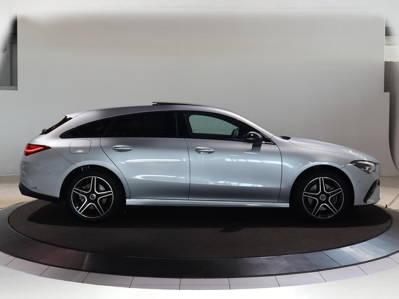 Mercedes-Benz Cla Shooting Brake 250e Business Solution AMG | Night | Panoramadak | Trekhaak | Sfeerverlichting | Parkeercamera | Stoelverwarming |