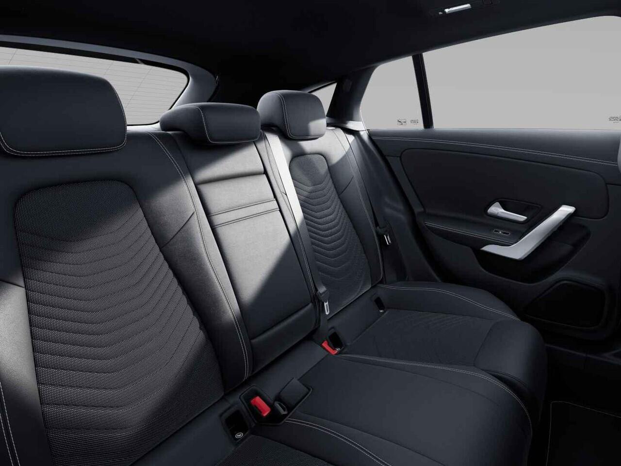 Mercedes-Benz Cla Shooting Brake 180 Star Edition Luxury Line