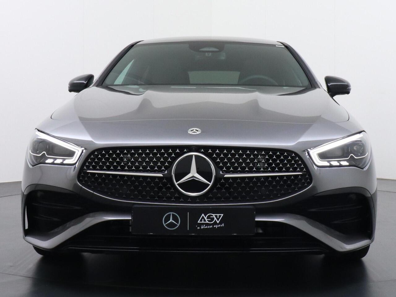 Mercedes-Benz Cla Shooting Brake 180 Business Solution AMG | Panorama - Schuifdak | Distronic Cruise Control | Memorystoelen | Head-Up Display | 360° Camera | Apple Carplay & Android Auto | Nightpakket