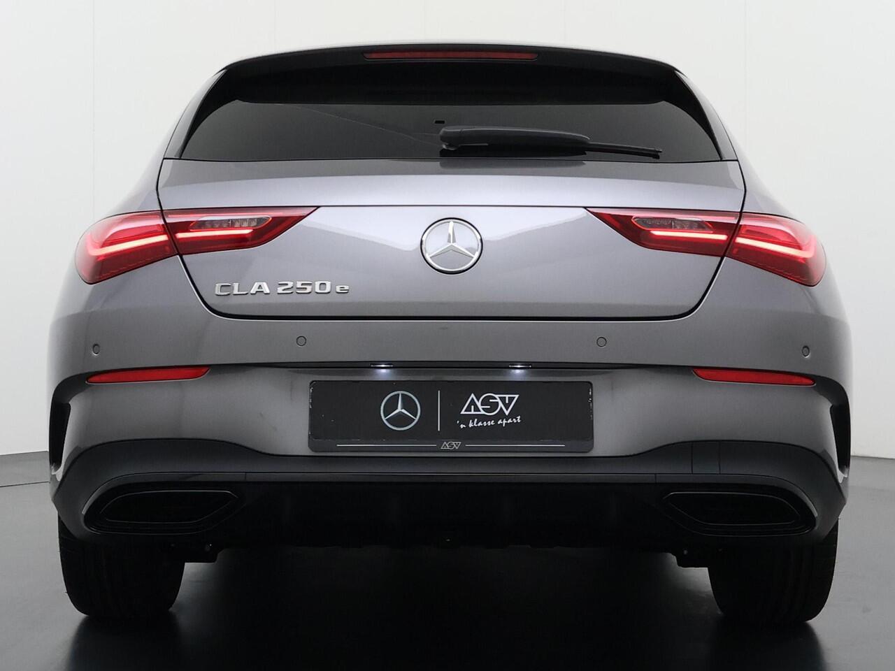 Mercedes-Benz Cla Shooting Brake 250 e Business Solution AMG