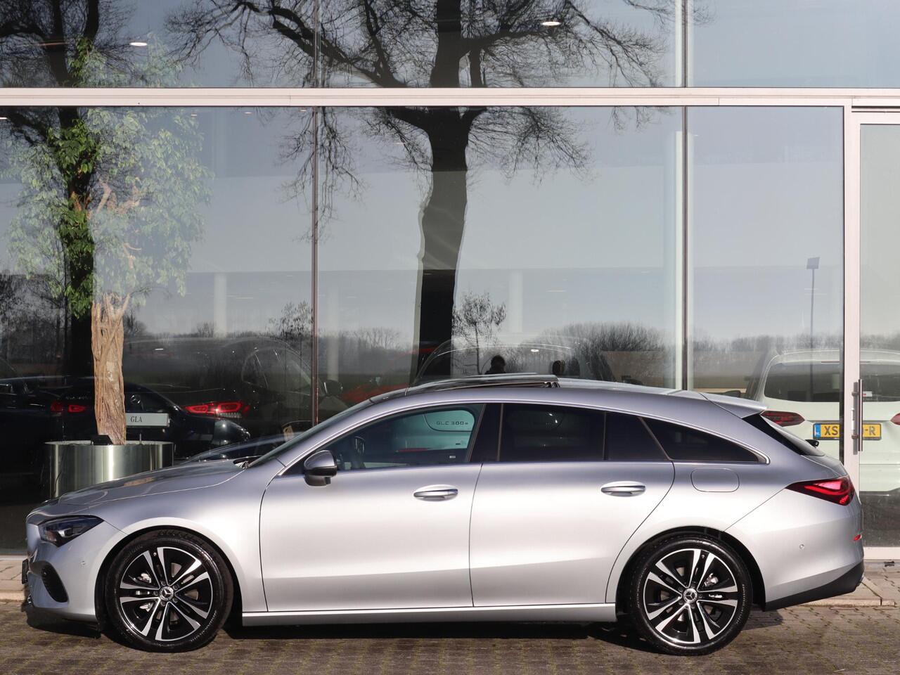 Mercedes-Benz Cla Shooting Brake 180 Star Edition Luxury Line