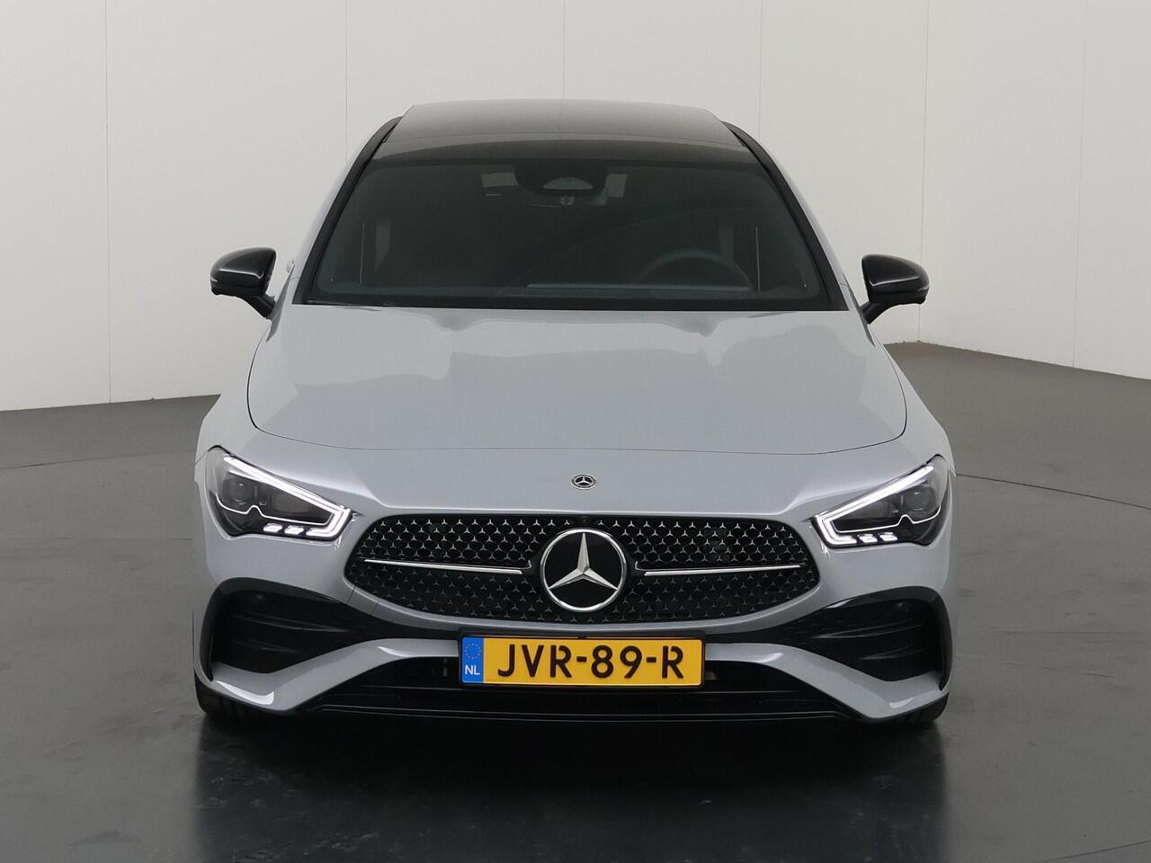 Mercedes-Benz Cla Shooting Brake 180 Business Solution AMG | AMG Line Plus | Nightpakket | Head-up display | 360° camera | Dodehoekassistent | 19 inch AMG Velgen |