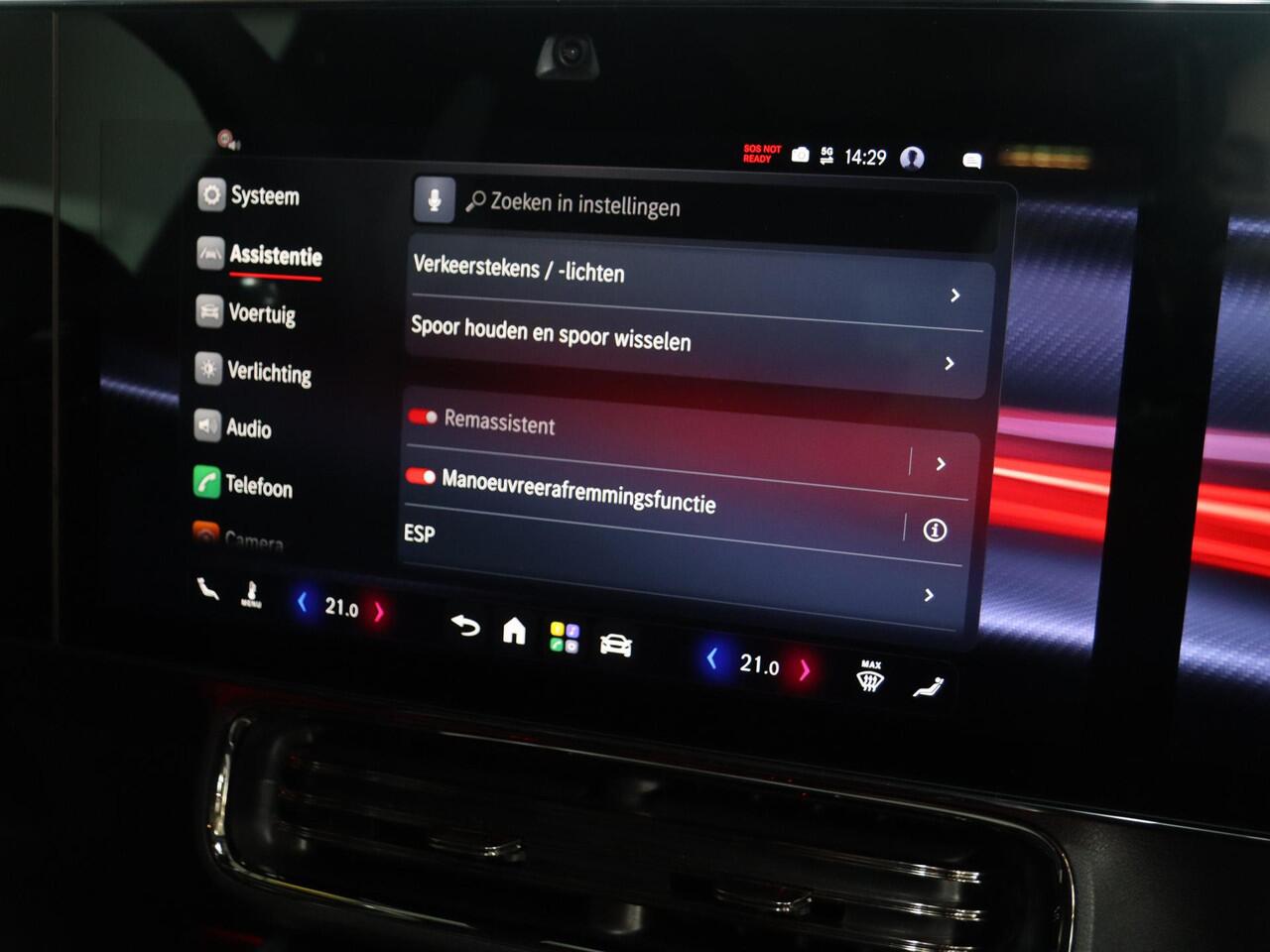Mercedes-Benz Cla Shooting Brake 250+ Business Solution AMG 85 kWh Panoramadak | Premium Plus Pakket | Superscreen | Winterpakket | Matrix LED | Burmester | Head-Up |