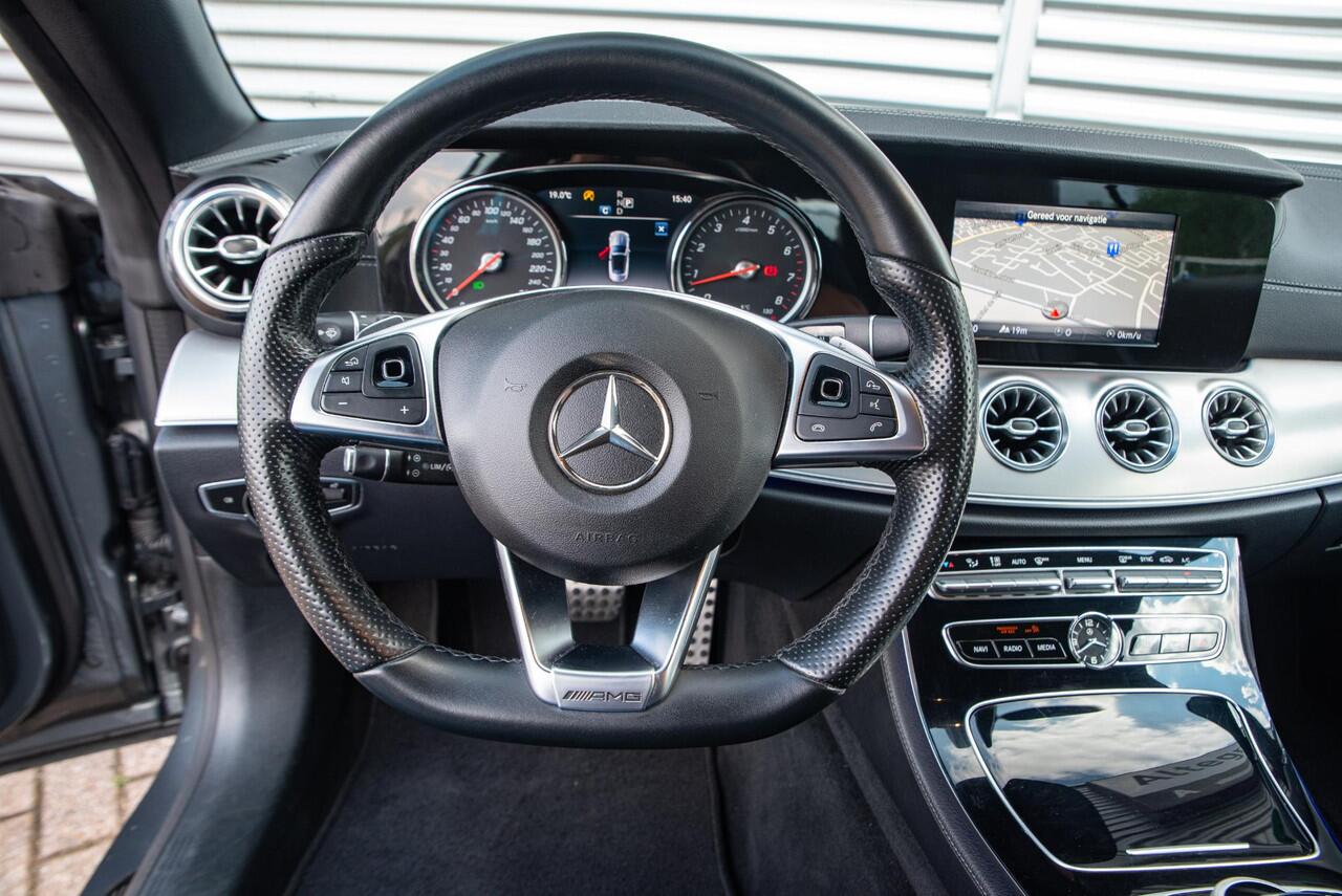 Mercedes-Benz E-KLASSE Cabrio 200 AMG Burmester Nekverwarming Leer