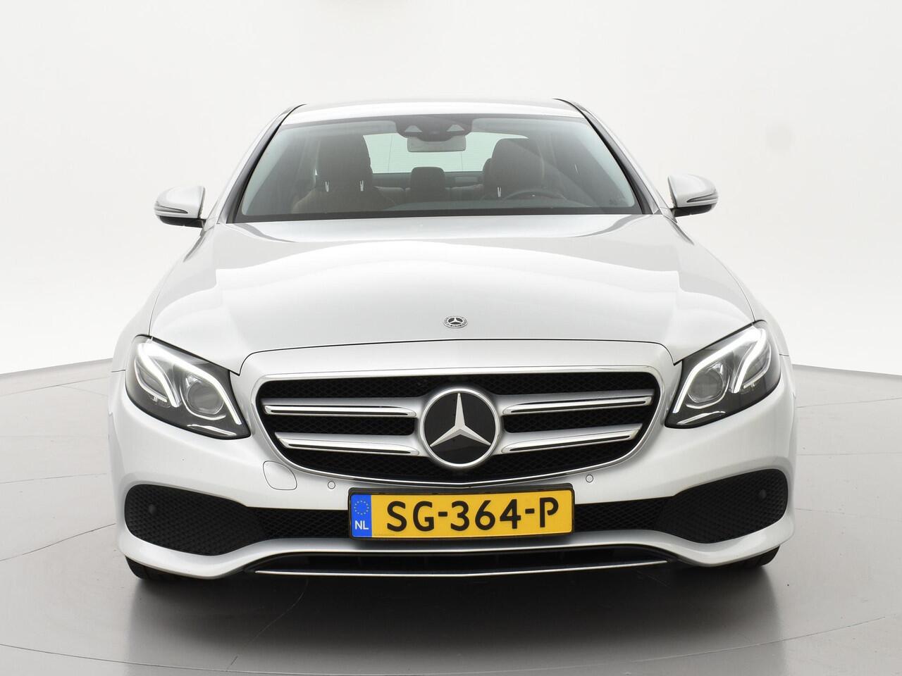 Mercedes-Benz E-KLASSE 350e PLUG-IN HYBRID + HEAD-UP | DISTRONIC+ | SFEERVERLICHTING | LUCHTVERING