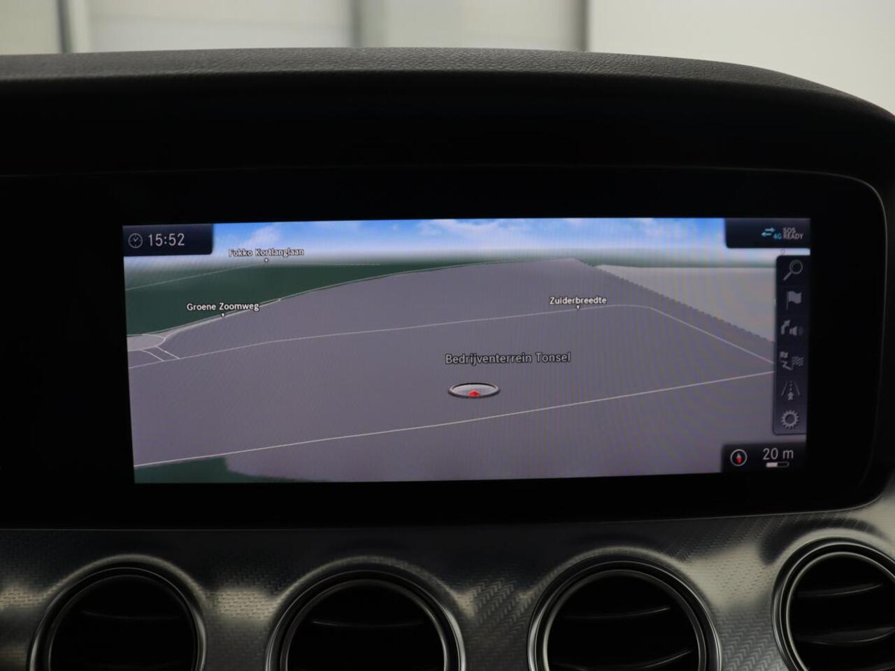 Mercedes-Benz E-KLASSE 300e Avantgarde | Adaptive cruise | Leder | Stoelverwarming | Widescreen | Carplay | Sfeerverlichting | Navigatie | Camera | Park Assist | PHEV | Plug In