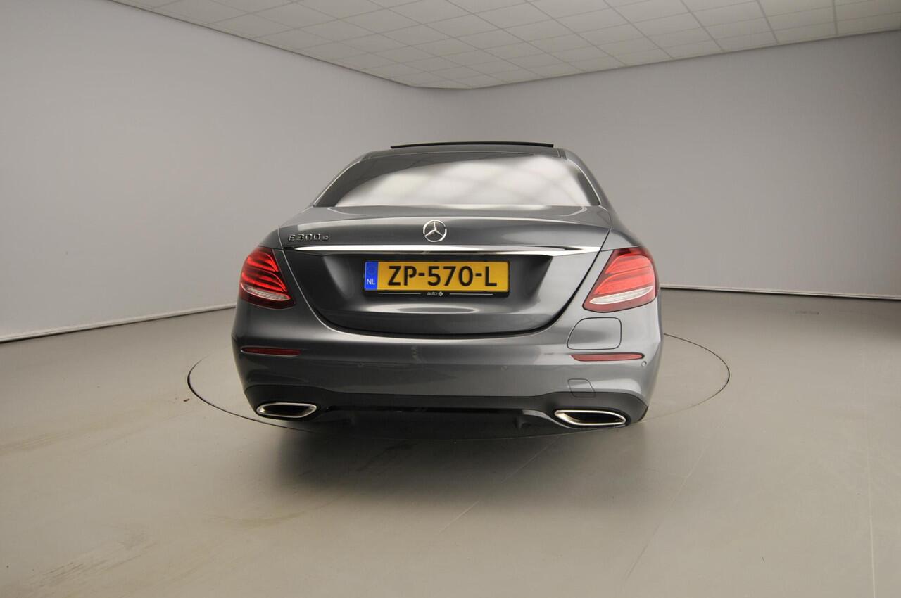 Mercedes-Benz E-KLASSE 300 e Premium Plus | Pano | 360 cam | HUD | Luchtvering | Burmester | Memory