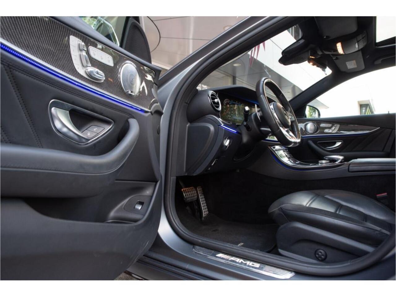 Mercedes-Benz E-KLASSE AMG 63 4MATIC Premium Plus Schuifdak HUD Stoelvent. 360camera Burmester Memory Stoelventil.