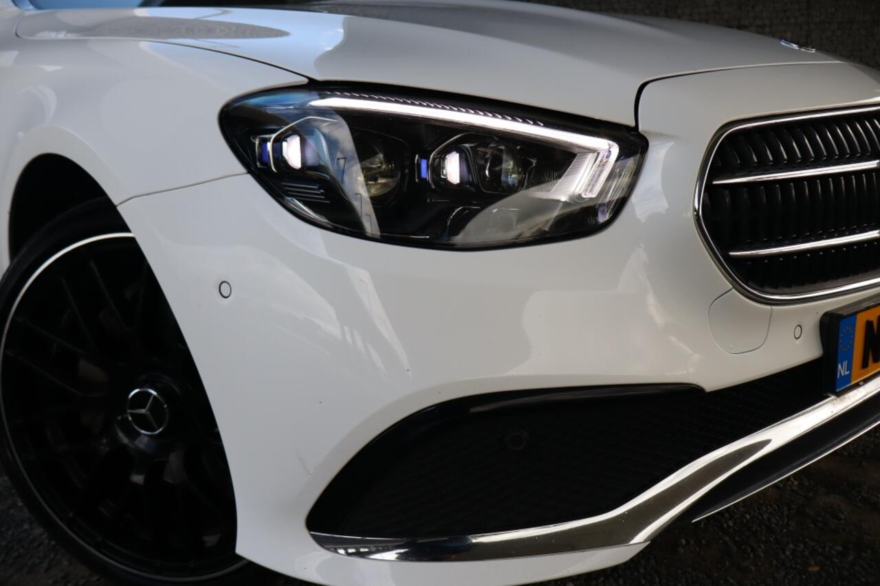 Mercedes-Benz E-KLASSE 300 e Bns Sol. AMG | Stoelverwarming | Trekhaak | Panoramadak |