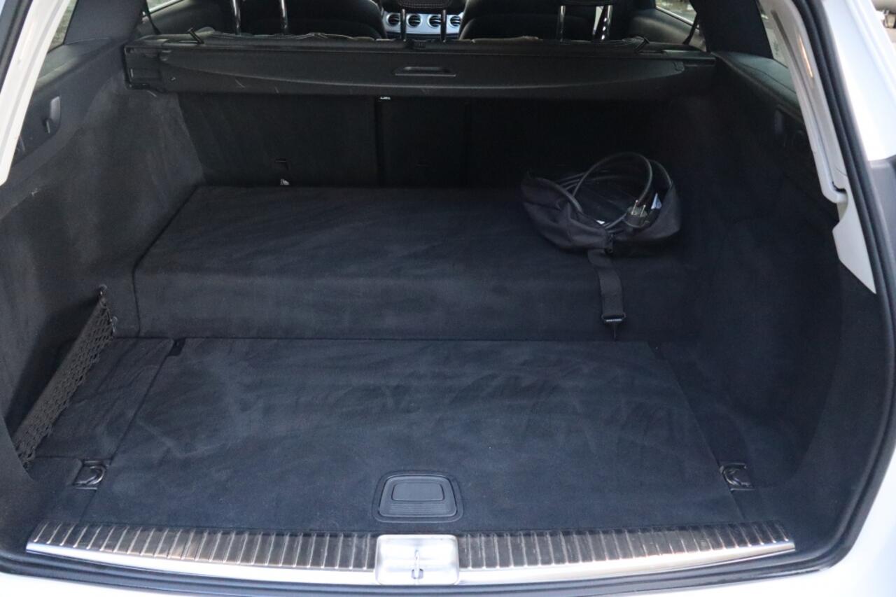 Mercedes-Benz E-KLASSE 300 e Bns Sol. AMG | Stoelverwarming | Trekhaak | Panoramadak |