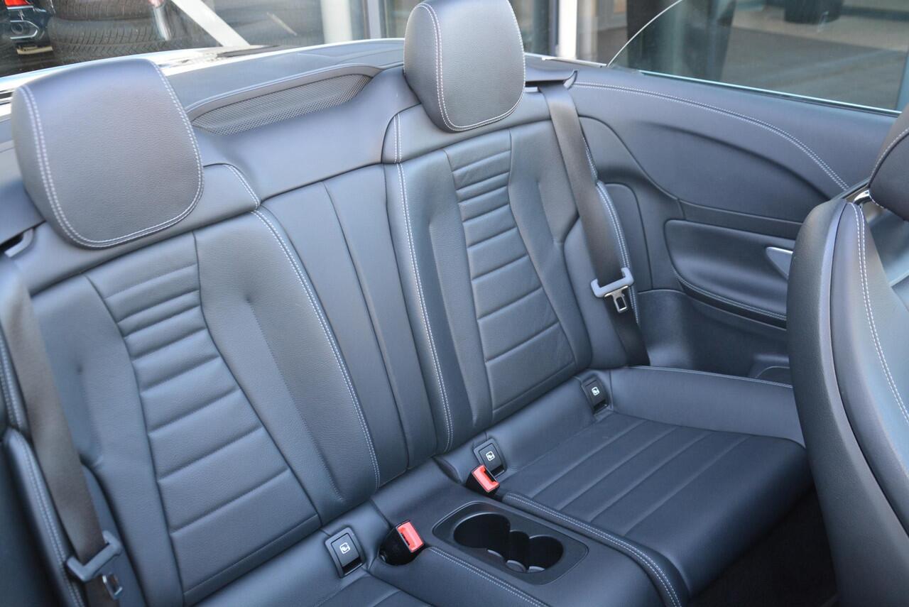 Mercedes-Benz E-KLASSE Cabrio 200 4MATIC AMG Line | Volle uitvoering