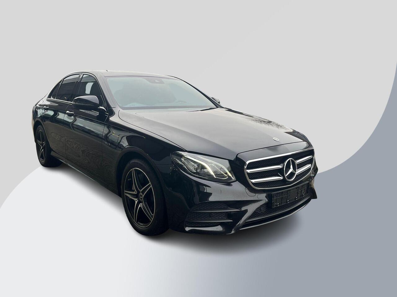 Mercedes-Benz E-KLASSE 300 e AMG Line | 320pk PHEV | Elektrisch panoramadak / schuifdak | Stoelverwarming | Bestuurdersstoel Met Geheugen | Achteruitrijcamera