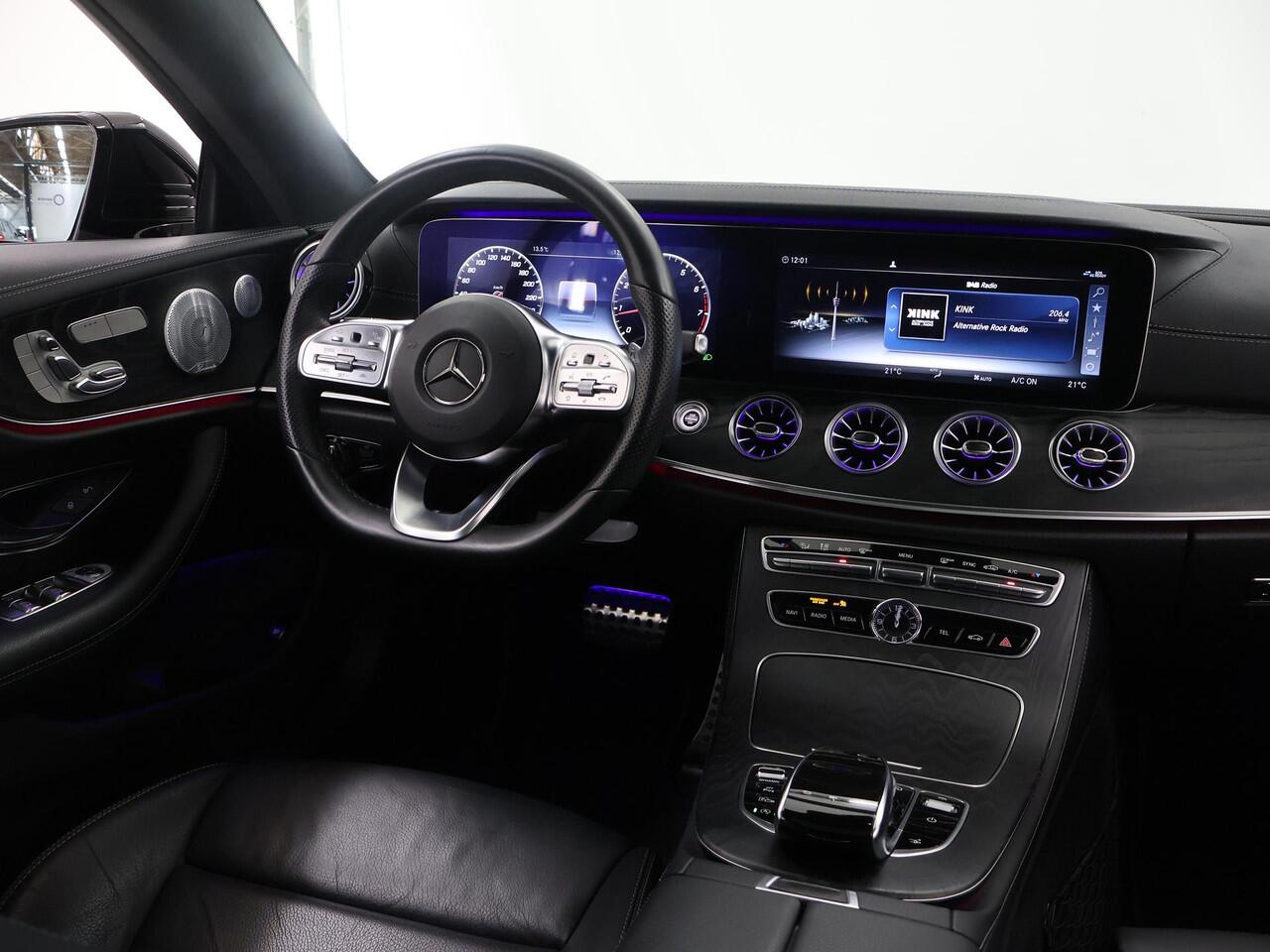 Mercedes-Benz E-KLASSE Coupé 200 Premium Plus | AMG | Night | Panoramadak | Memory | Burmester | Rijassistentiepakket | Lederen bekleding | 20" lichtmetalen velgen |