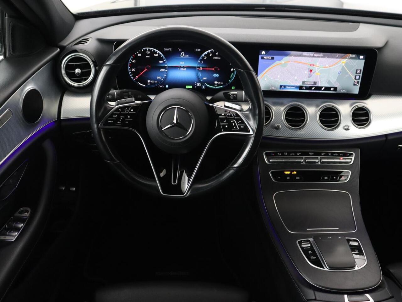 Mercedes-Benz E-KLASSE 300e Avantgarde | Leder | Stoelverwarming | 360 Camera | Keyless | Carplay | Sfeerverlichting | Widescreen | Navigatie | Park Asisst | PHEV | Plug In