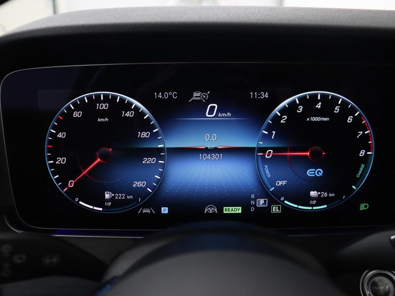 Mercedes-Benz E-KLASSE 300e Avantgarde | Panoramadak | Adaptive cruise | Stoelverwarming | Carplay | Camera | Sfeerverlichting | Navigatie | Widescreen | Half leder | PHEV | Plug In