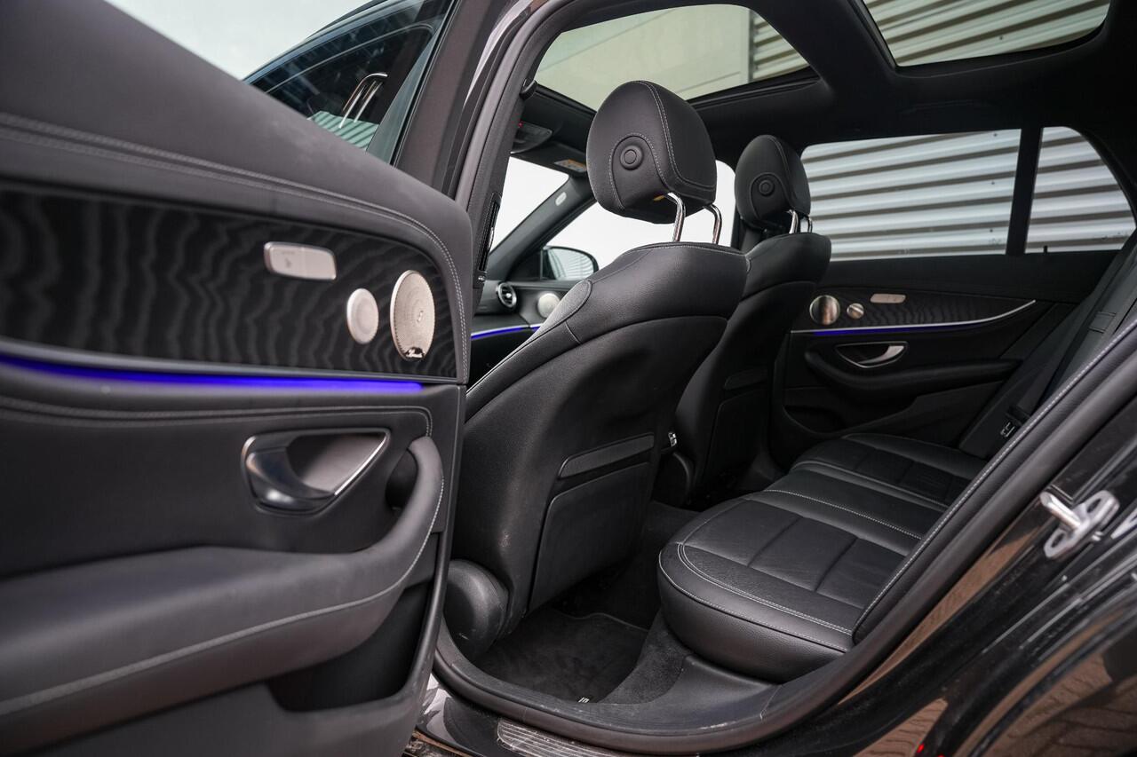 Mercedes-Benz E-KLASSE E300 de Panodak Burmester 360 Camera HUD Trekhaak Keyless
