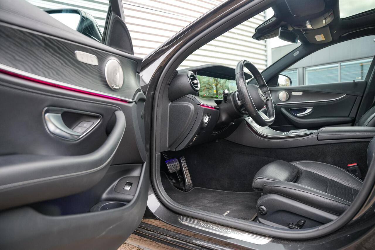 Mercedes-Benz E-KLASSE E300 de Panodak Burmester 360 Camera HUD Trekhaak Keyless