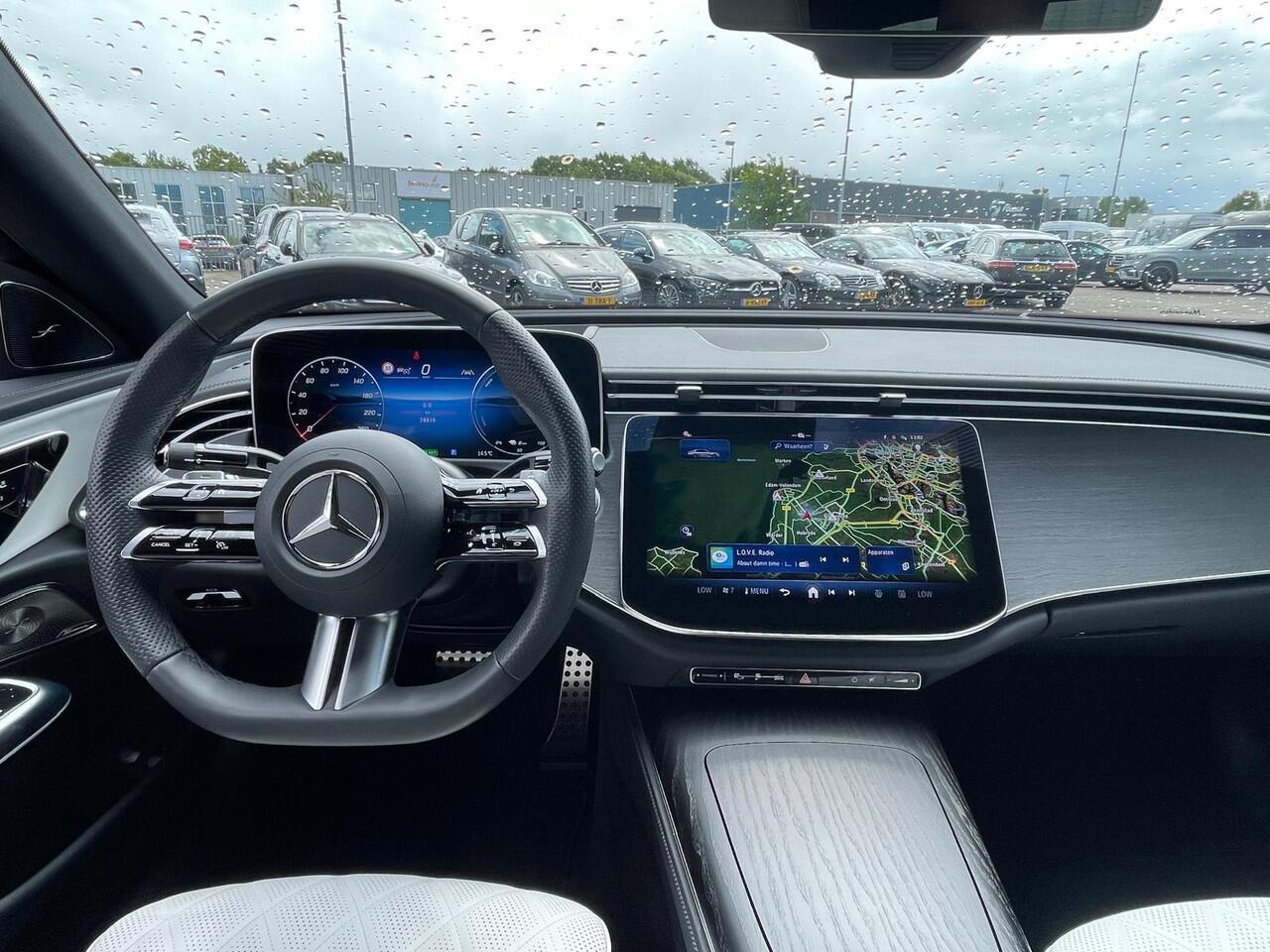 Mercedes-Benz E-KLASSE 300 e AMG Line