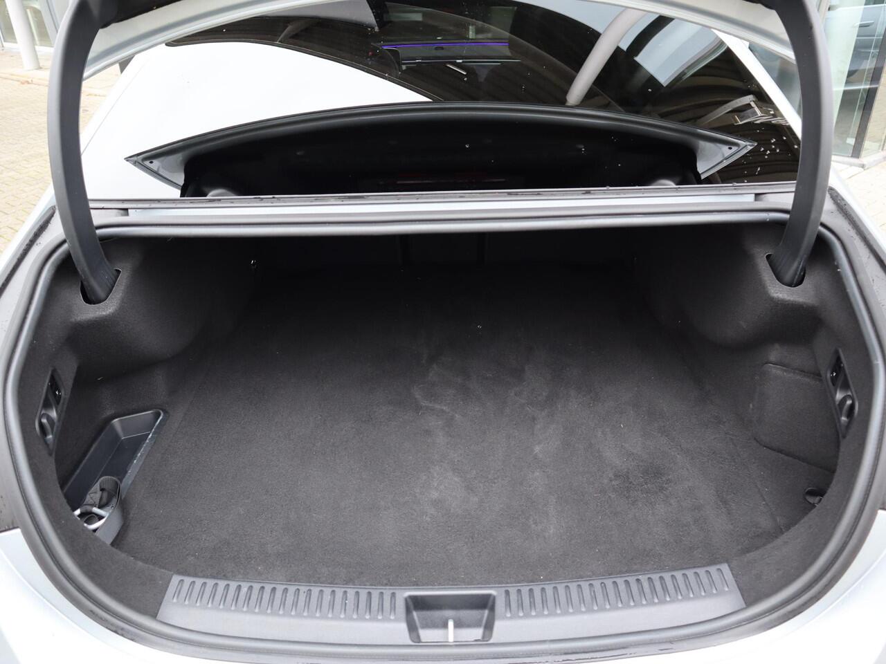 Mercedes-Benz E-KLASSE 400 e 4MATIC AMG Line