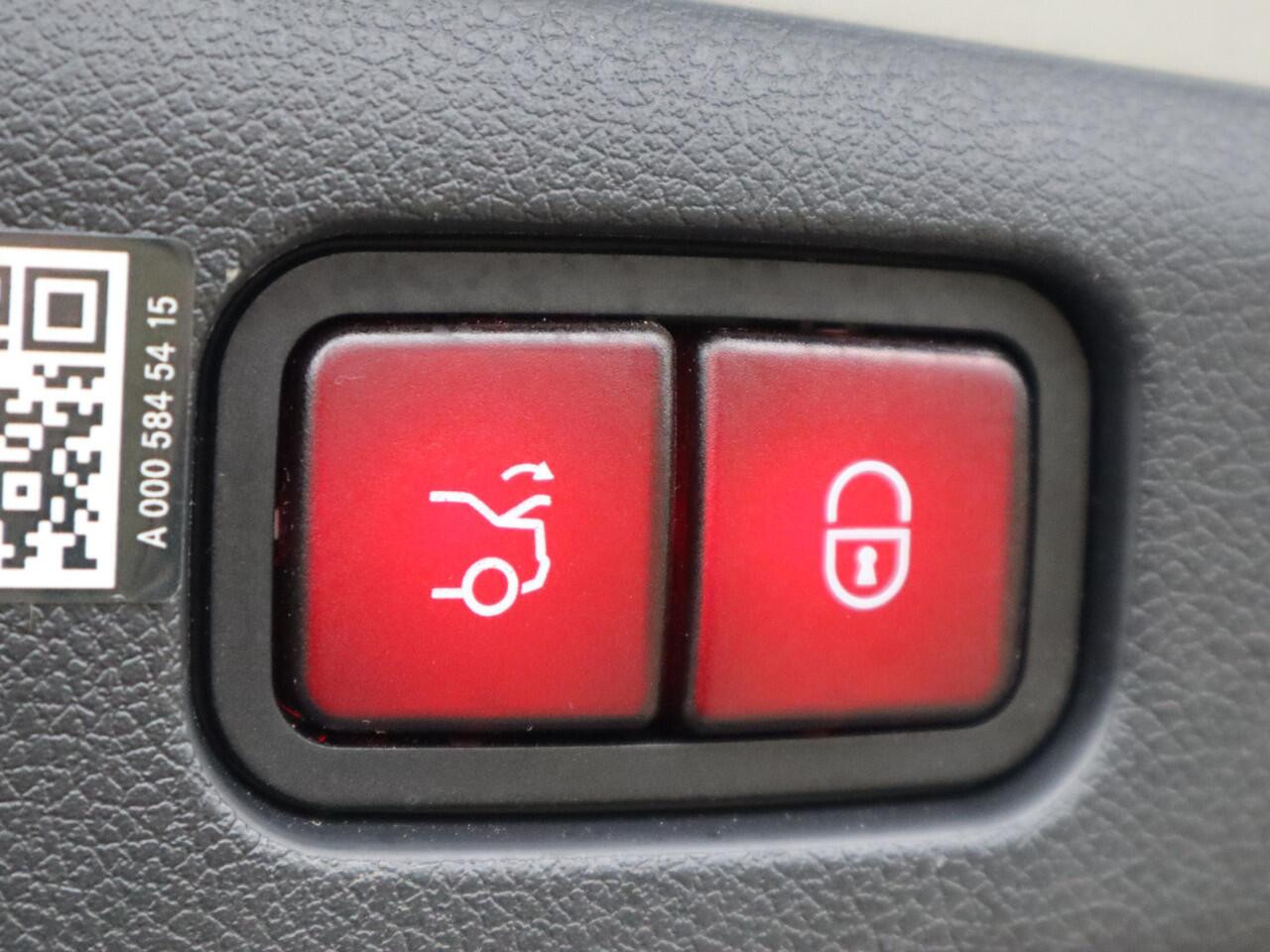 Mercedes-Benz E-KLASSE 400 e 4MATIC AMG Line