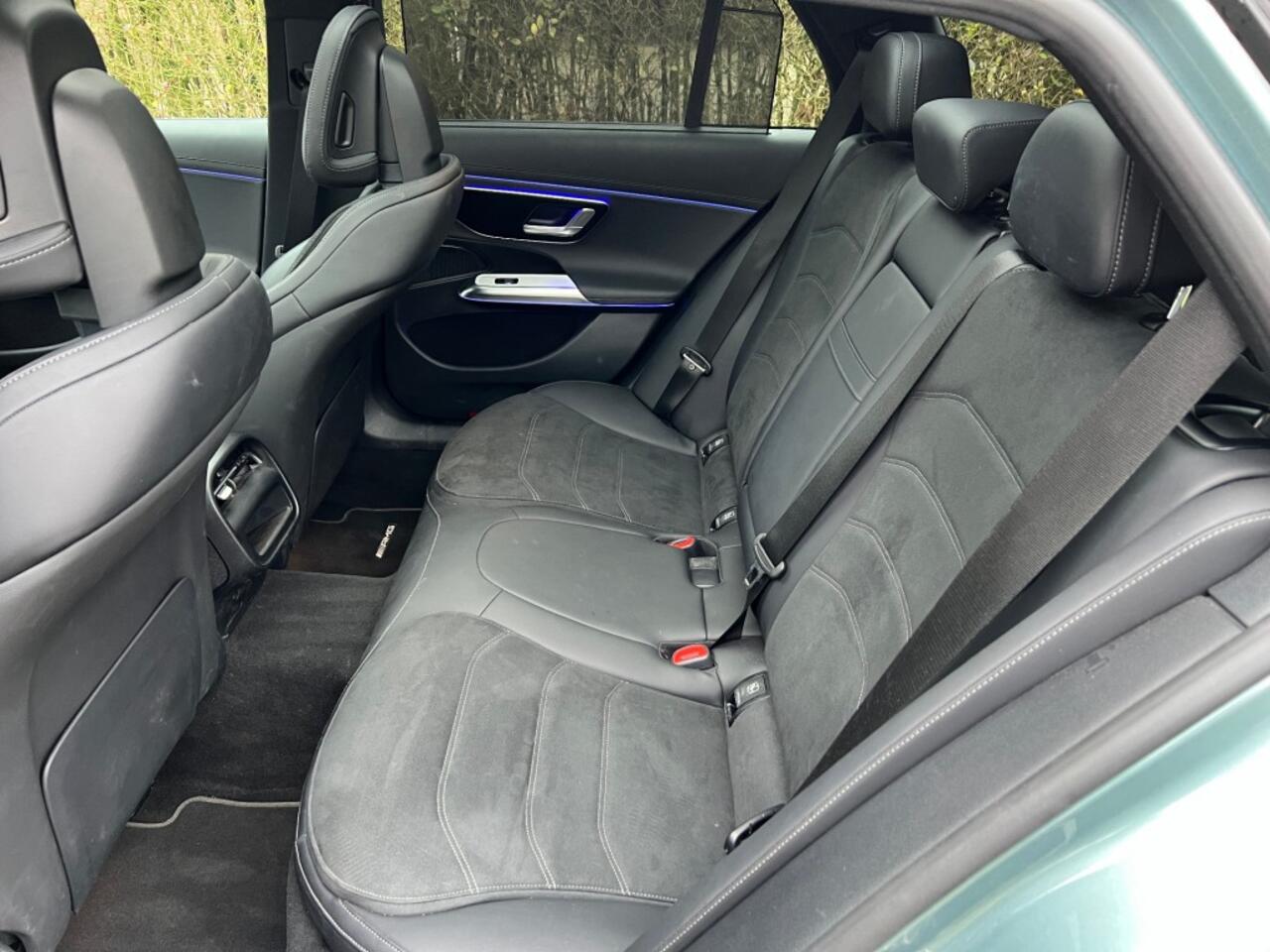 Mercedes-Benz E-KLASSE E 300e AMG int + ext, Night pakket, Pano dak, Distronic