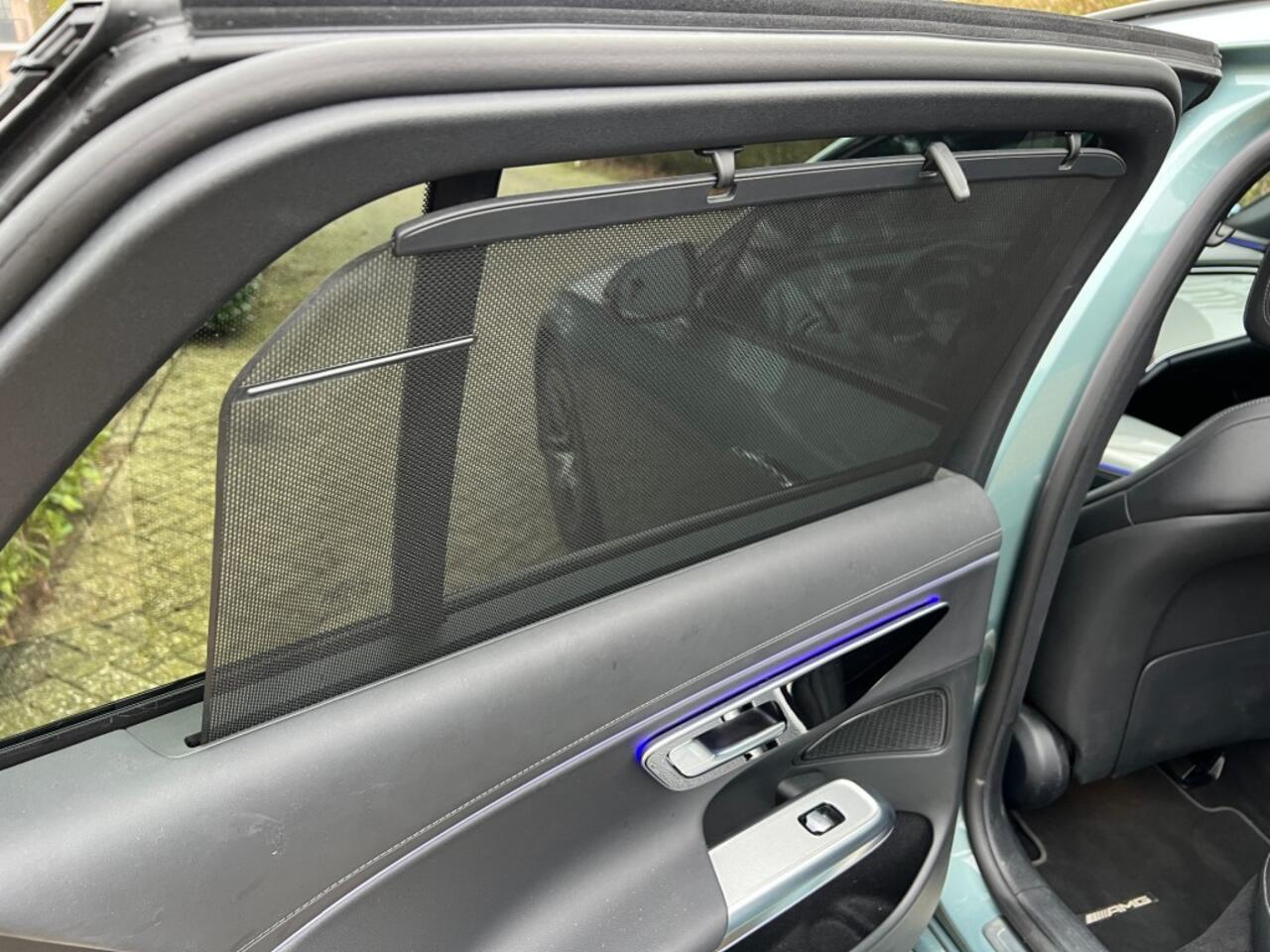 Mercedes-Benz E-KLASSE E 300e AMG int + ext, Night pakket, Pano dak, Distronic