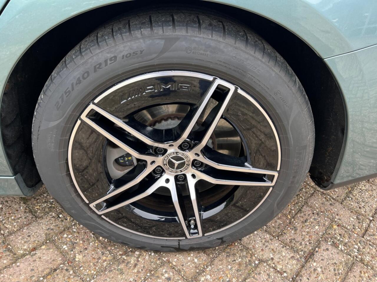 Mercedes-Benz E-KLASSE E 300e AMG int + ext, Night pakket, Pano dak, Distronic