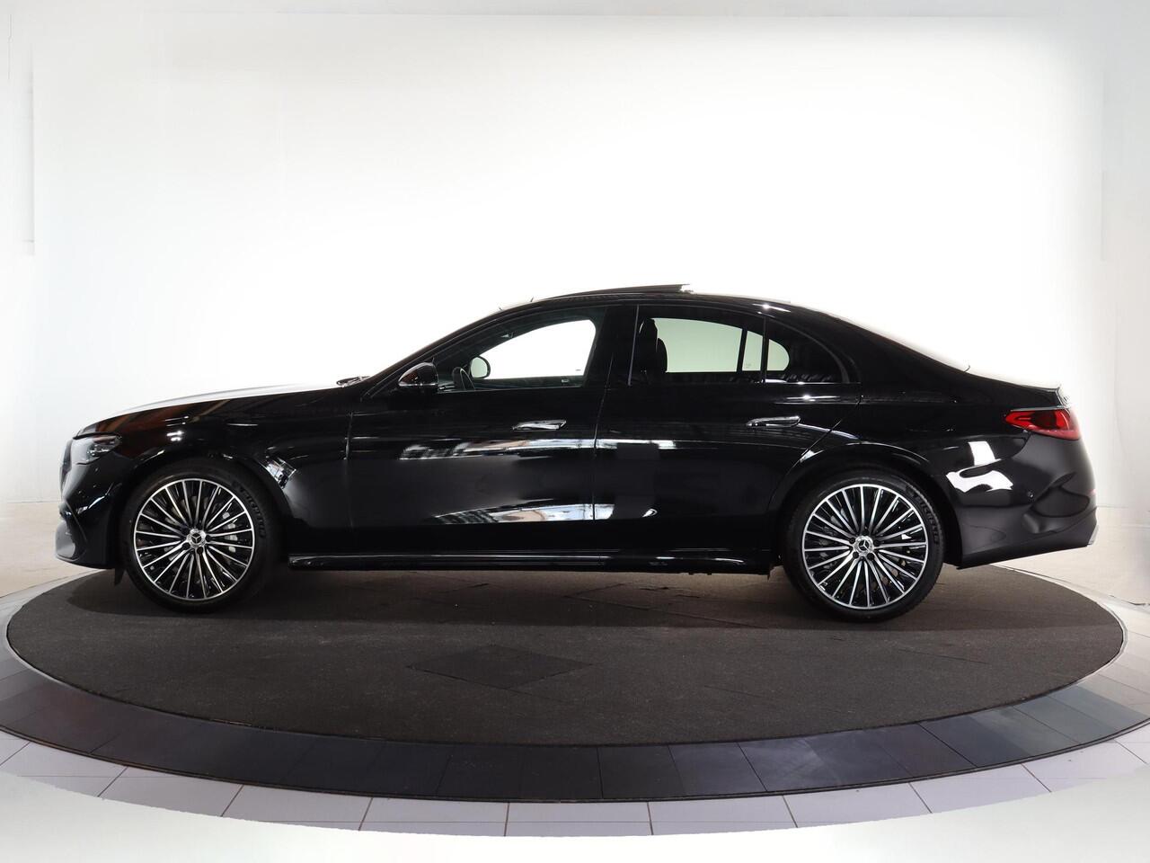 Mercedes-Benz E-KLASSE 300e Sport Edition | Panoramaschuifdak | Premium plus | Superscreen | Nightpakket | Burmester | Stoelventilatie | Rijassistentiepakket Plus | Head-up display | DISTRONIC |