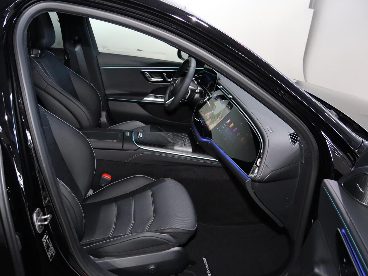 Mercedes-Benz E-KLASSE 300e Sport Edition | Panoramaschuifdak | Premium plus | Superscreen | Nightpakket | Burmester | Stoelventilatie | Rijassistentiepakket Plus | Head-up display | DISTRONIC |