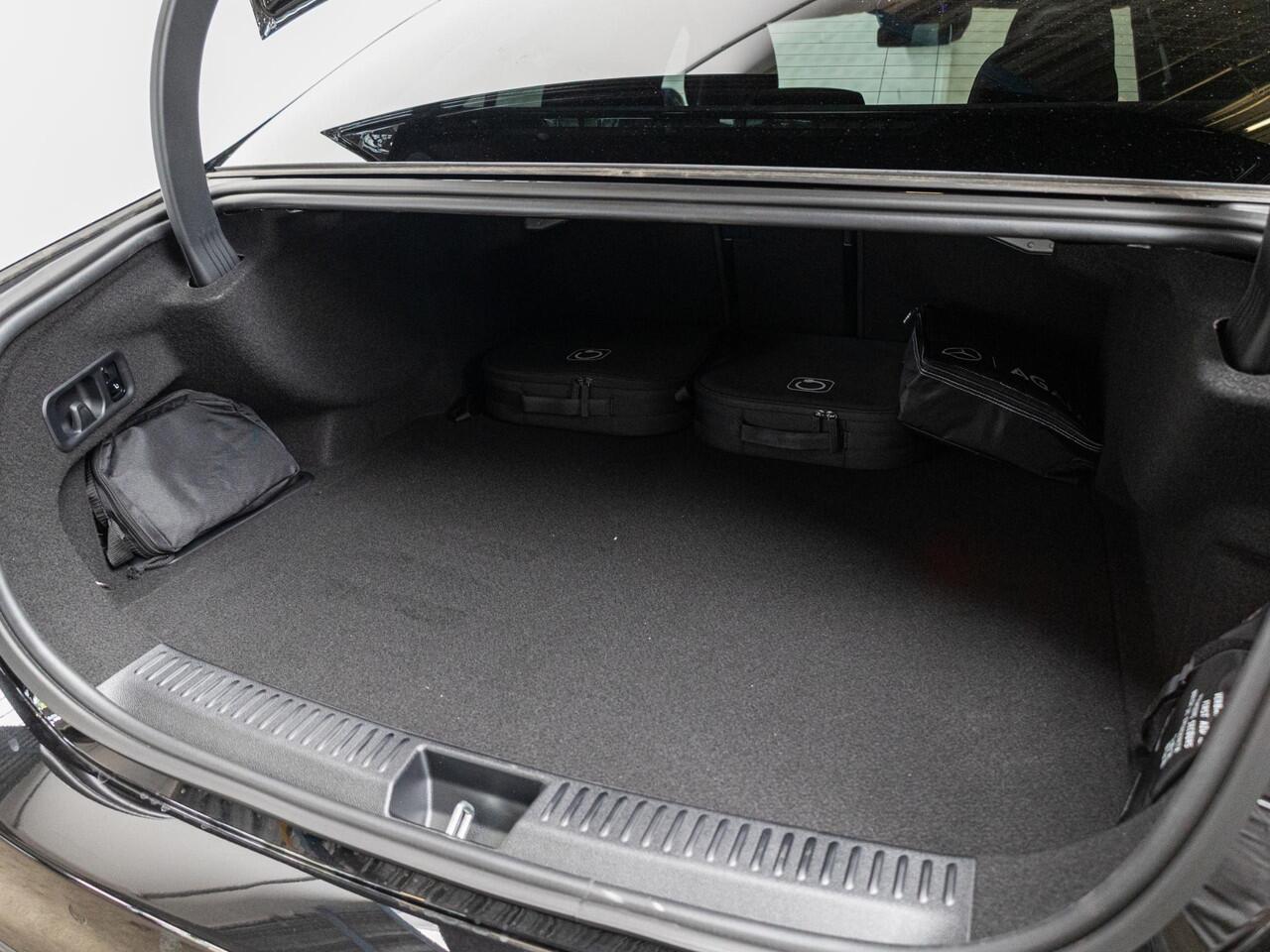 Mercedes-Benz E-KLASSE Limousine 300 e Sport Edition Premium | Panorama dak