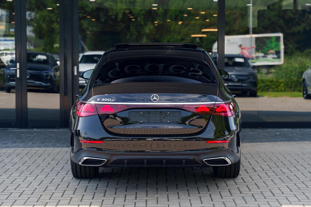 Mercedes-Benz E-KLASSE 300e Sport Edition | Panoramaschuifdak | Premium plus | Superscreen | Nightpakket | Burmester | Stoelventilatie | Rijassistentiepakket Plus | Head-up display | DISTRONIC |